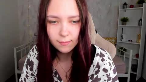 Monica online show from 04-18-26, 05:44