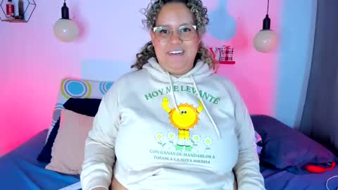 aleja      independent model       online show from 02-28-25, 12:10