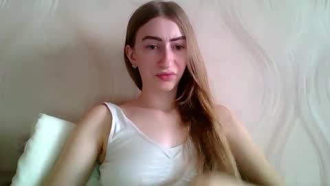 Snapshot of monica_tamayo chatting on 07-03-26, 11:27 Monica online show from 07-03-26, 11:27