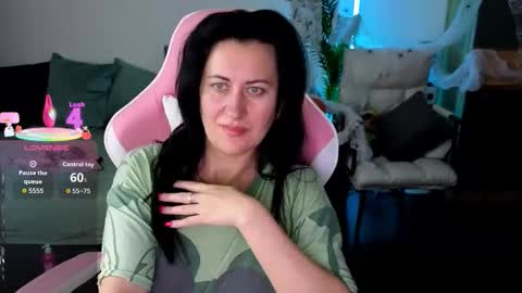 Snapshot of monica_vibe chatting on 10-18-25, 09:59 Monica online show from 10-18-25, 09:59