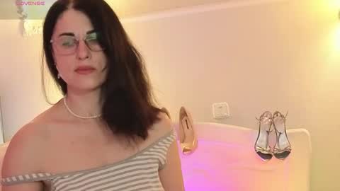 monicaluxxx online show from 04-12-26, 04:50