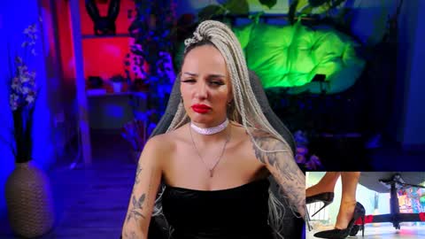 Monika online show from 01-22-25, 04:55