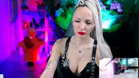 Snapshot of monicamaxwel chatting on 12-14-25, 10:42 Monika online show from 12-14-25, 10:42