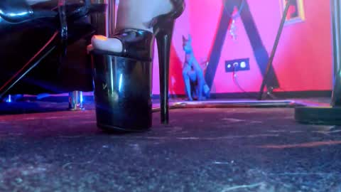 Snapshot of monicamaxwel chatting on 02-16-26, 11:39 Monika online show from 02-16-26, 11:39