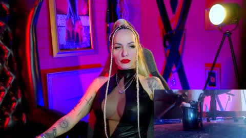Snapshot of monicamaxwel chatting on 02-27-26, 10:26 Monika online show from 02-27-26, 10:26