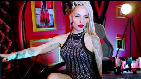 Monika online show from 04-17-26, 10:40