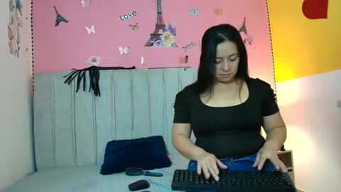 monickhot303av online show from 03-11-25, 04:54