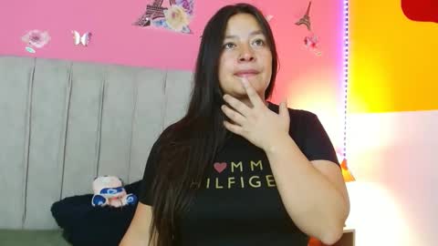 monickhot303av online show from 09-26-25, 12:58