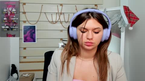 Monika online show from 01-17-25, 05:08