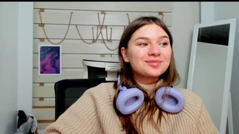 Monika online show from 02-05-25, 08:35