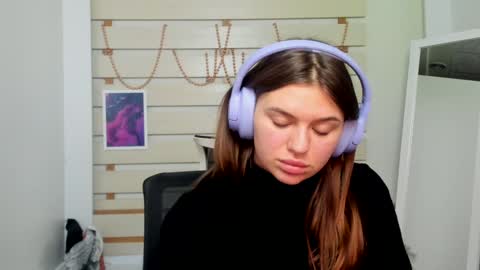 Monika online show from 02-07-25, 09:15