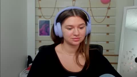 Monika online show from 02-23-25, 10:28