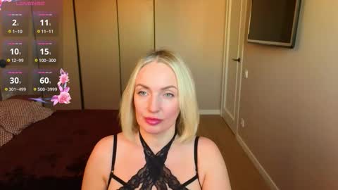 Snapshot of monikfoxy chatting on 02-18-26, 04:41 Monik online show from 02-18-26, 04:41