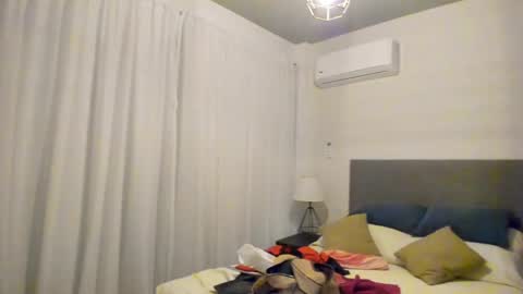 Snapshot of monikfree chatting on 12-11-24, 06:31 Monikfree online show from 12-11-24, 06:31