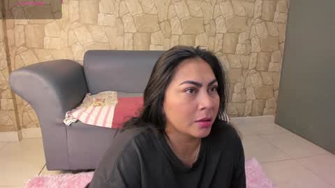 Snapshot of monikk__harrison chatting on 02-05-25, 11:55 monikk__harrison online show from 02-05-25, 11:55
