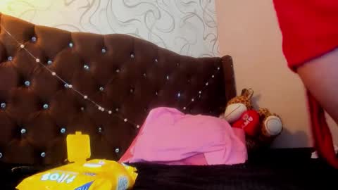 Monica online show from 09-28-25, 04:45