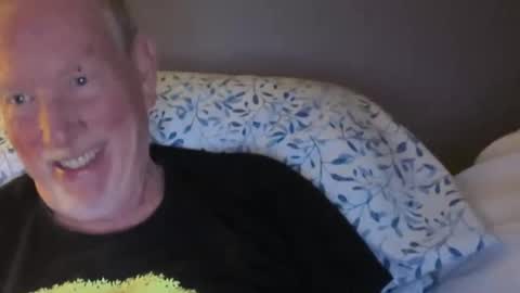 Monkee Dance online show from 09-13-25, 04:56