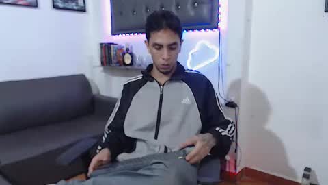 Snapshot of monkey_uchiha77 chatting on 02-14-25, 04:47 simon dice online show from 02-14-25, 04:47