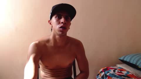 Snapshot of monkey_uchiha77 chatting on 09-09-25, 02:16 simon dice online show from 09-09-25, 02:16