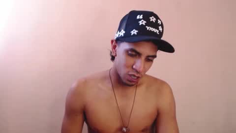 Snapshot of monkey_uchiha77 chatting on 10-18-25, 07:03 simon dice online show from 10-18-25, 07:03