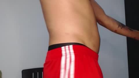 Snapshot of monkey_uchiha77 chatting on 11-06-25, 02:12 simon dice online show from 11-06-25, 02:12