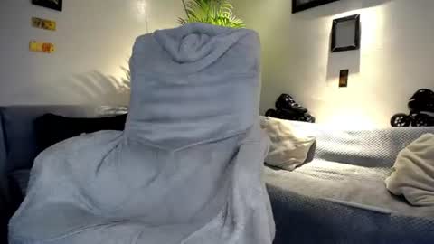 monnojones online show from 06-19-26, 07:17