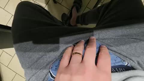 Snapshot of monoi2010 chatting on 03-31-26, 12:45 Nick online show from 03-31-26, 12:45