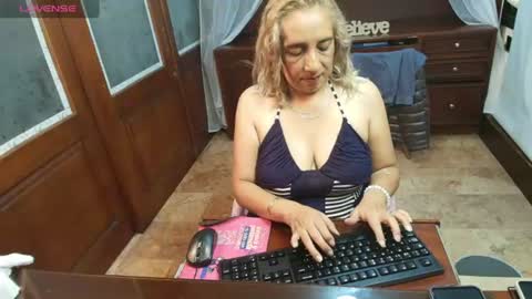 Snapshot of monserratgray chatting on 07-30-26, 12:26 MONSERRAT online show from 07-30-26, 12:26