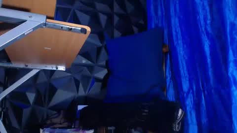 dorian online show from 10-10-25, 04:44