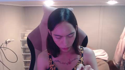 Snapshot of monstercockselfsuck chatting on 01-10-25, 12:15 ELYSE A SIMPLE GIRL online show from 01-10-25, 12:15