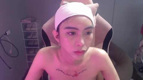 Snapshot of monstercockselfsuck chatting on 01-21-25, 07:04 ELYSE A SIMPLE GIRL online show from 01-21-25, 07:04