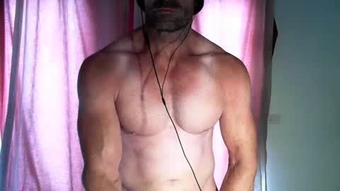 Snapshot of monsterdildos chatting on 10-27-25, 02:48 monsterdildos online show from 10-27-25, 02:48