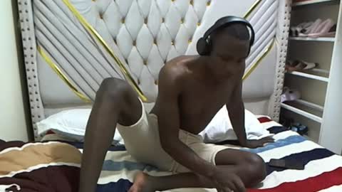 monstrous_cock1 online show from 04-08-26, 12:27