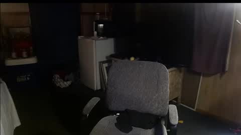 Kingalby817 online show from 02-10-25, 07:47