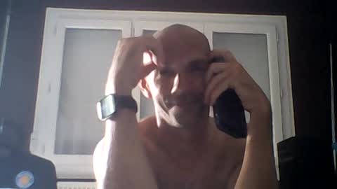 Snapshot of montmasse chatting on 06-21-26, 05:37 montmasse online show from 06-21-26, 05:37