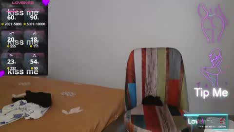 Snapshot of montserrat123 chatting on 02-23-25, 07:00 Monse online show from 02-23-25, 07:00