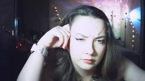 Snapshot of moodiemira chatting on 10-25-25, 12:40 moodiemira online show from 10-25-25, 12:40