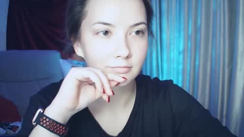 Snapshot of moodiemira chatting on 11-11-25, 05:13 moodiemira online show from 11-11-25, 05:13