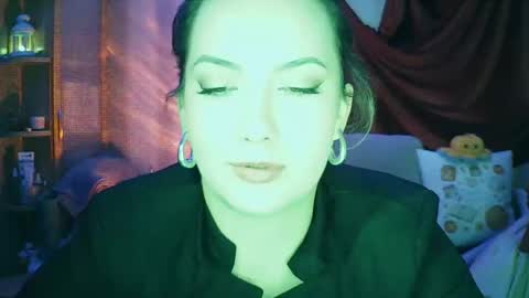 Snapshot of moodiemira chatting on 11-15-25, 06:04 moodiemira online show from 11-15-25, 06:04