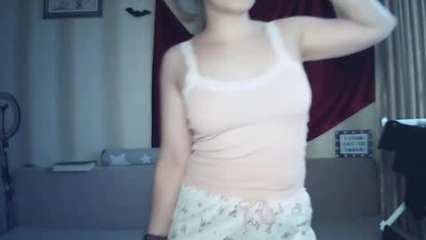 Snapshot of moodiemira chatting on 11-21-25, 09:19 moodiemira online show from 11-21-25, 09:19