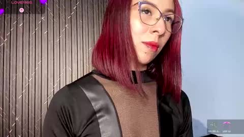 moolly_evanz online show from 04-18-26, 04:55