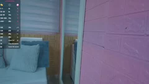 Snapshot of moom_ivy_ chatting on 07-29-26, 12:25 online show from 07-29-26, 12:25