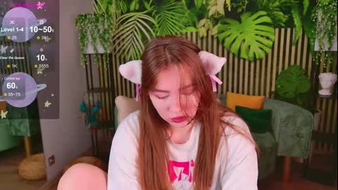 Moon  Bunny online show from 10-19-25, 04:07