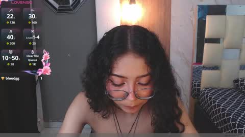 moon_and_fire_ online show from 03-27-26, 08:26