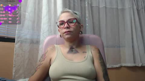 Snapshot of moon_cat85 chatting on 06-23-26, 12:25 Luna online show from 06-23-26, 12:25