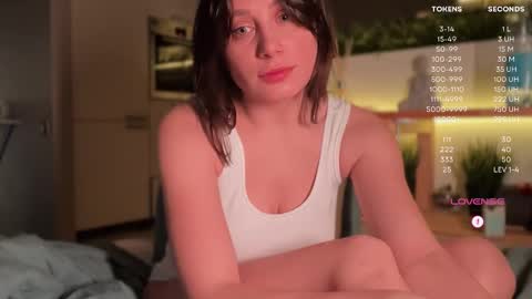 Luna  online show from 12-04-25, 10:07