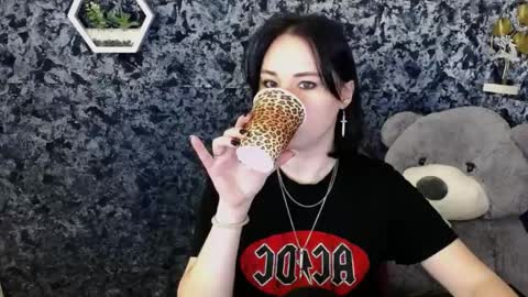 Diana online show from 03-23-26, 06:17