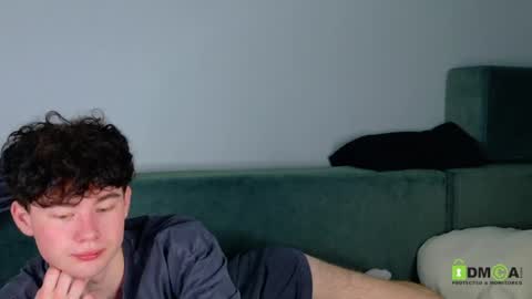 moon_gloww online show from 04-15-26, 05:58