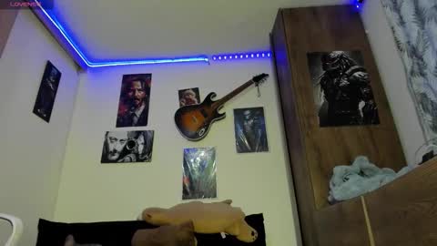 Luna online show from 03-18-26, 11:08