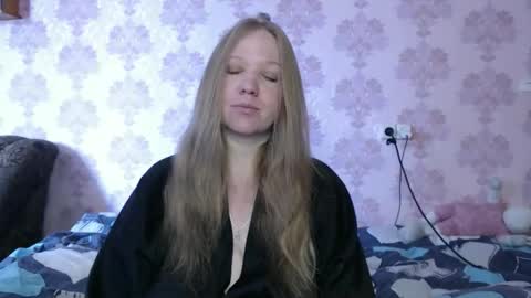 moon_linght000 online show from 06-03-26, 06:05